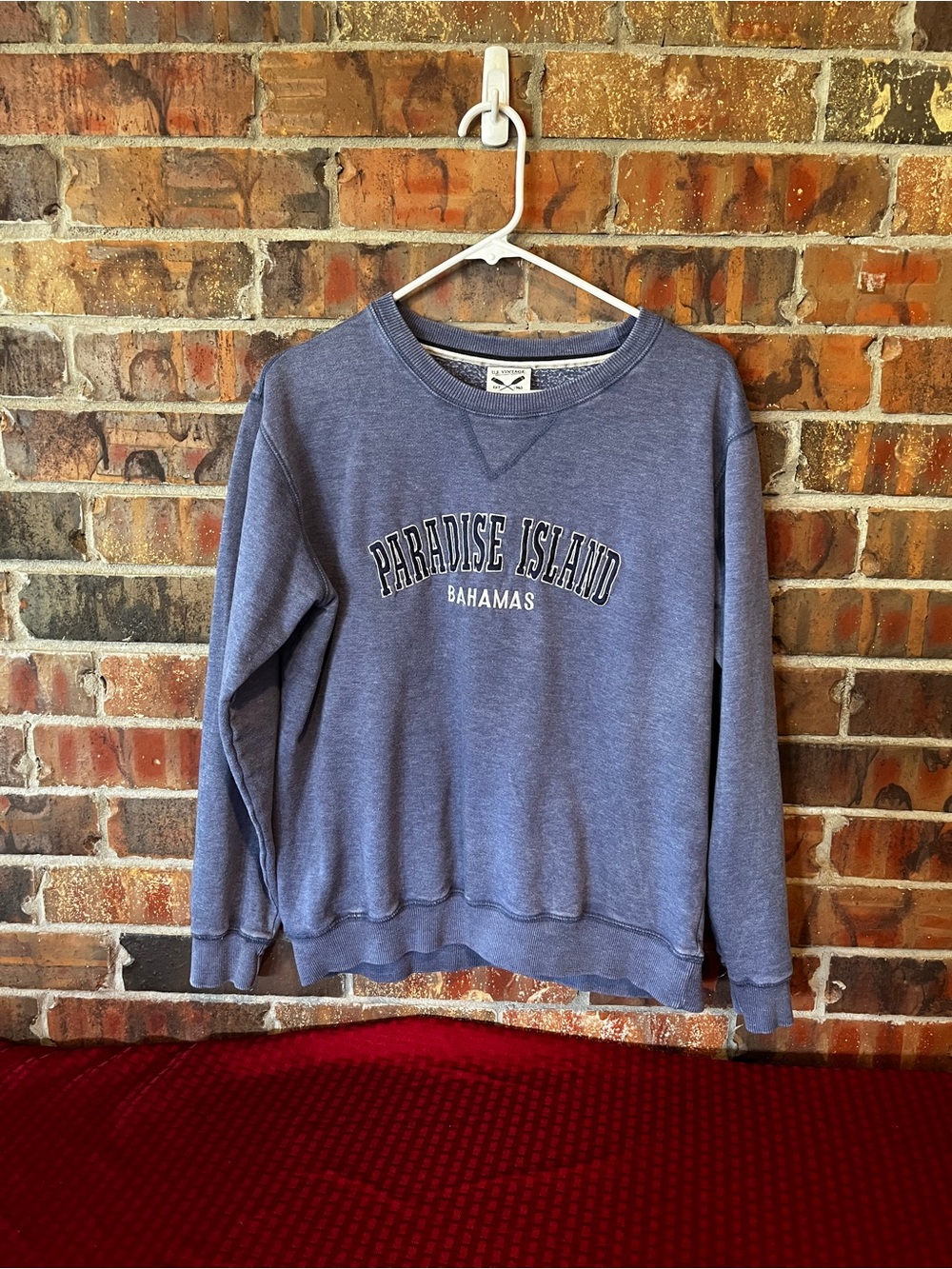 US Vintage Paradise Island Bahamas Women’s Blue Crewneck Sweatshirt Size:M